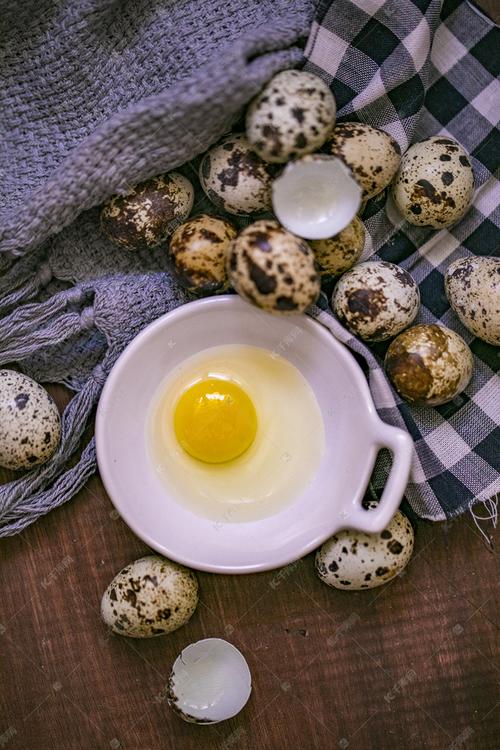 蛋制品鹌鹑蛋摄影图